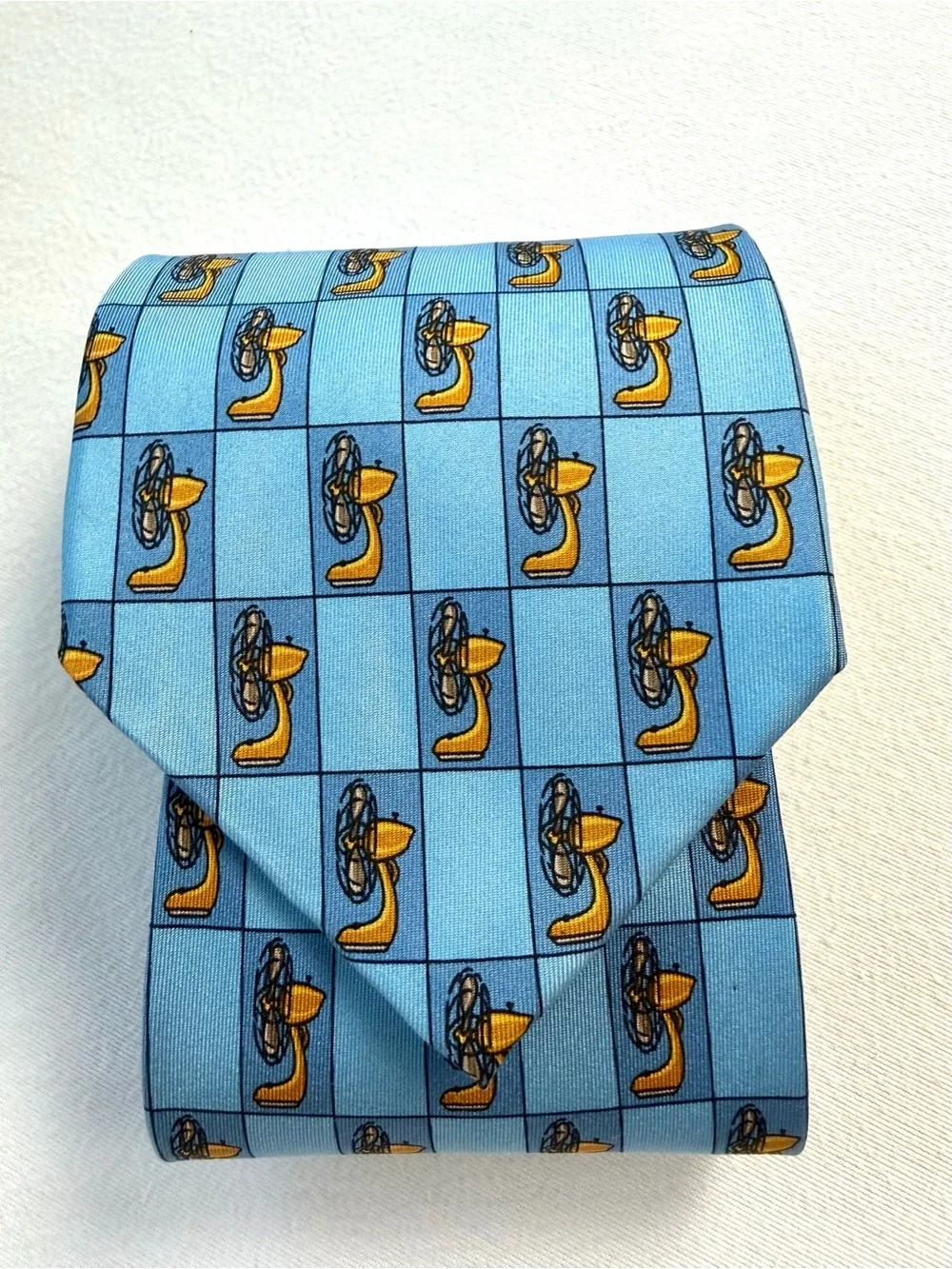Gucci silk tie w/ electric fan pattern, blue/yellow, 54” 3.25”, GUC